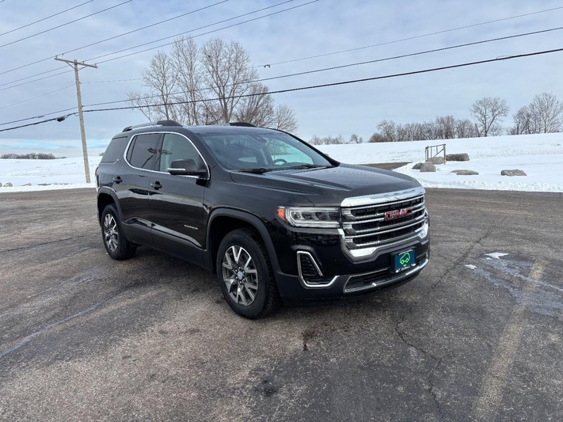 GMC Acadia Vehicle Full-screen Gallery Image 7