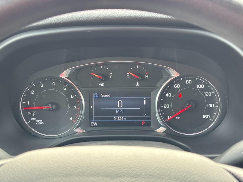 GMC Acadia Vehicle Full-screen Gallery Image 22