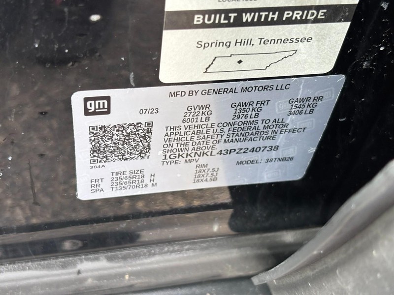 GMC Acadia Vehicle Full-screen Gallery Image 26