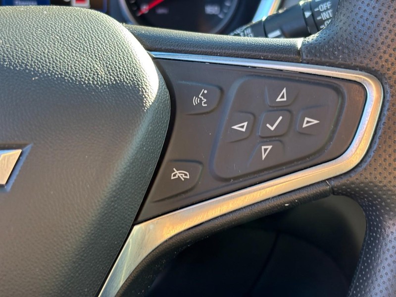 Chevrolet Equinox Vehicle Full-screen Gallery Image 20