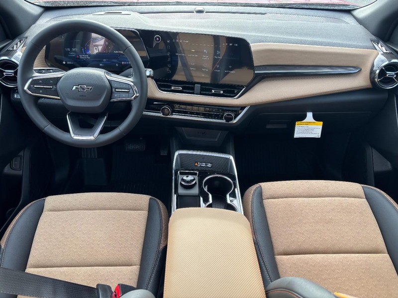 Chevrolet Equinox Vehicle Full-screen Gallery Image 6