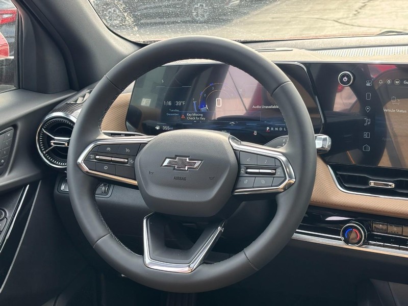 Chevrolet Equinox Vehicle Full-screen Gallery Image 7