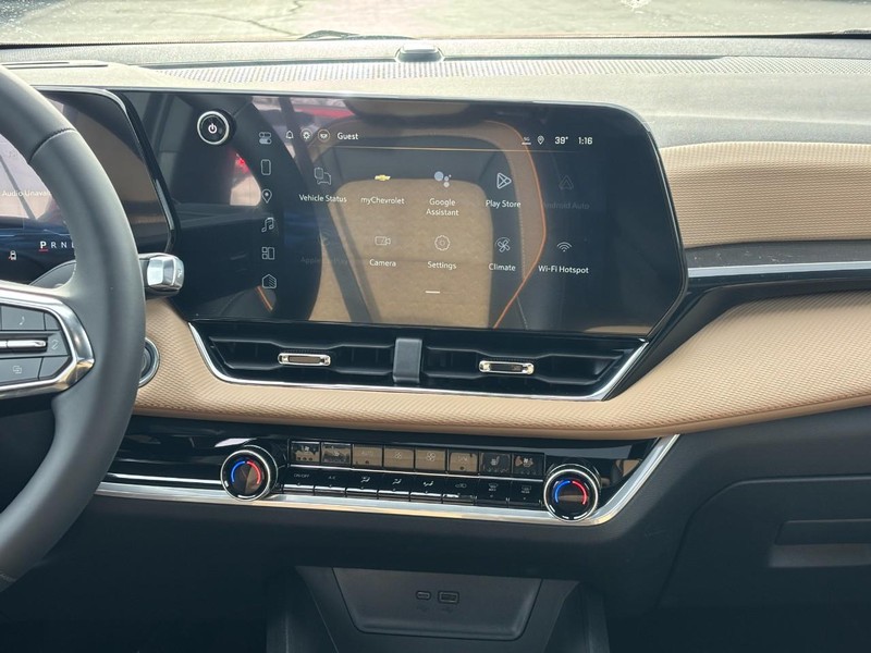 Chevrolet Equinox Vehicle Full-screen Gallery Image 8