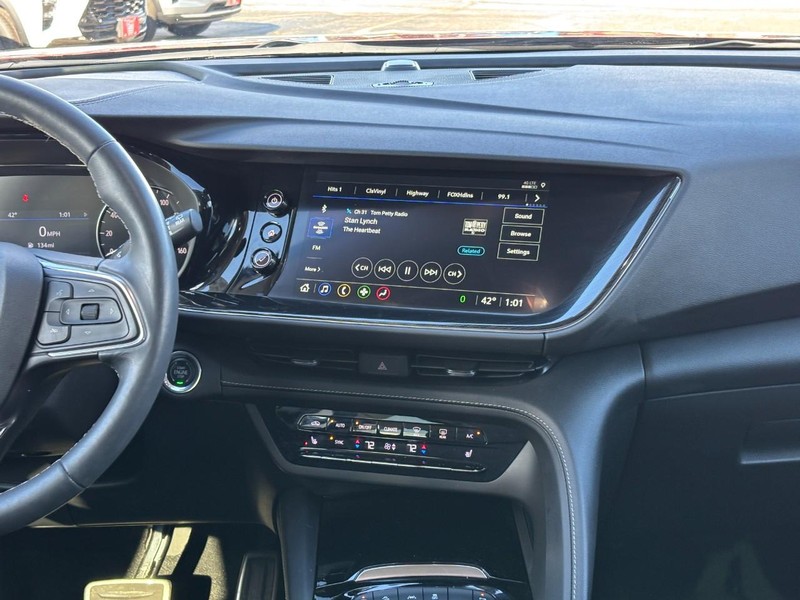 Buick Envision Vehicle Full-screen Gallery Image 13