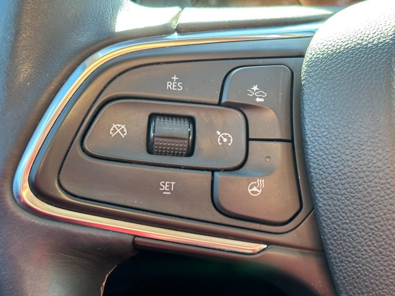 Buick Envision Vehicle Full-screen Gallery Image 18