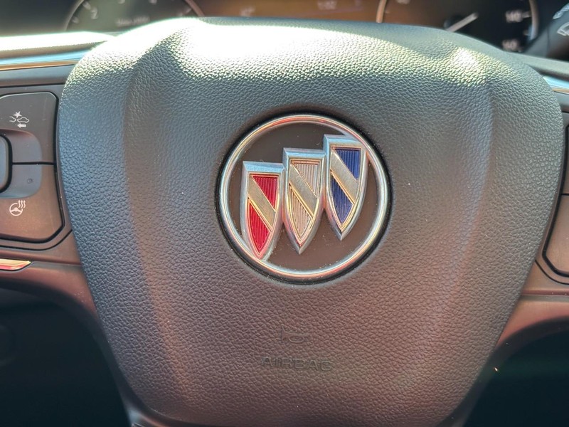 Buick Envision Vehicle Full-screen Gallery Image 19