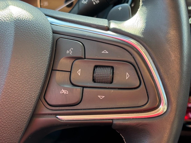 Buick Envision Vehicle Full-screen Gallery Image 20