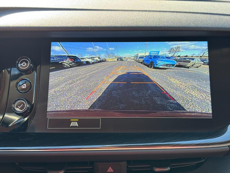 Buick Envision Vehicle Full-screen Gallery Image 23