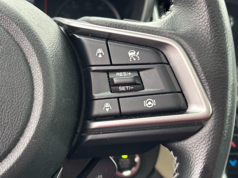 Subaru Outback Vehicle Full-screen Gallery Image 19