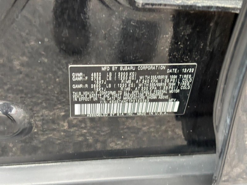 Subaru Outback Vehicle Full-screen Gallery Image 24