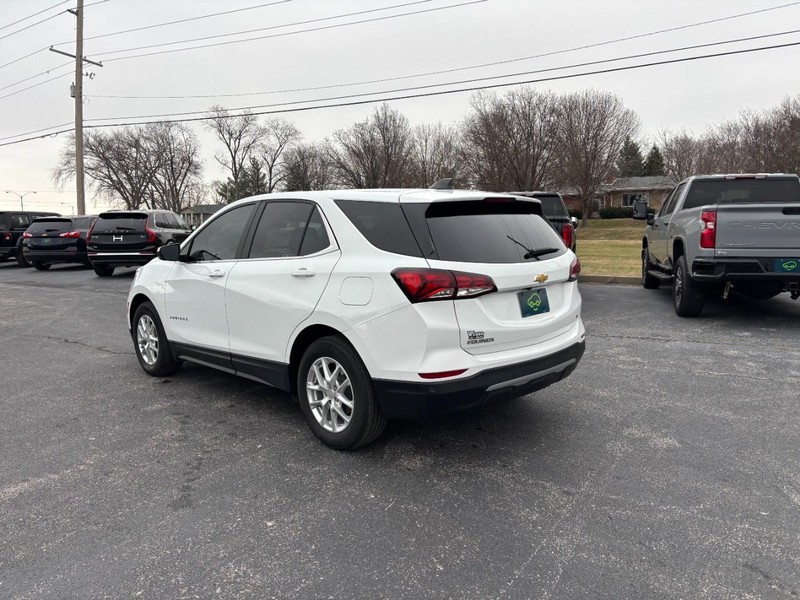 Chevrolet Equinox Vehicle Full-screen Gallery Image 03