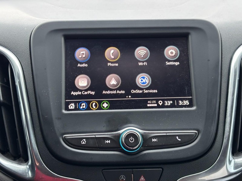 Chevrolet Equinox Vehicle Full-screen Gallery Image 21