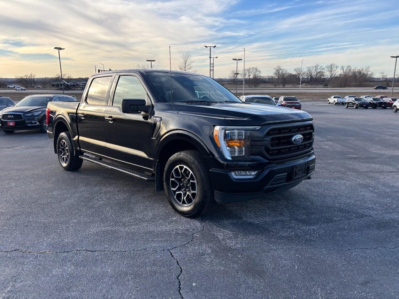 Ford F-150 Vehicle Full-screen Gallery Image 7