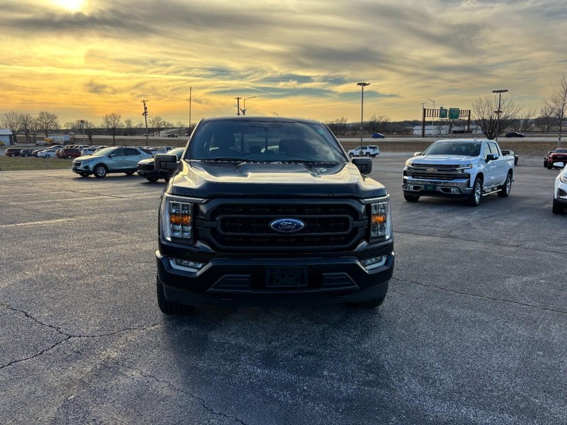 Ford F-150 Vehicle Full-screen Gallery Image 8