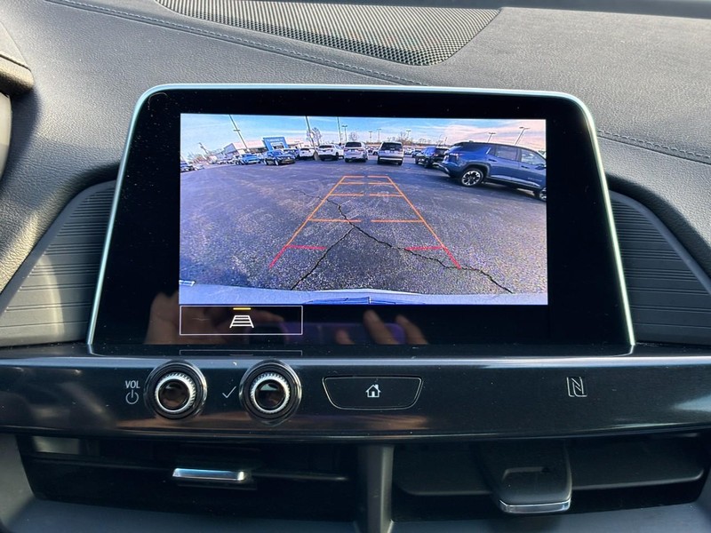 Cadillac CT4 Vehicle Full-screen Gallery Image 22