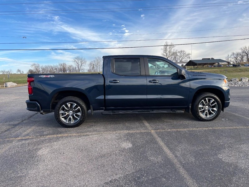 Chevrolet Silverado 1500 Vehicle Full-screen Gallery Image 6
