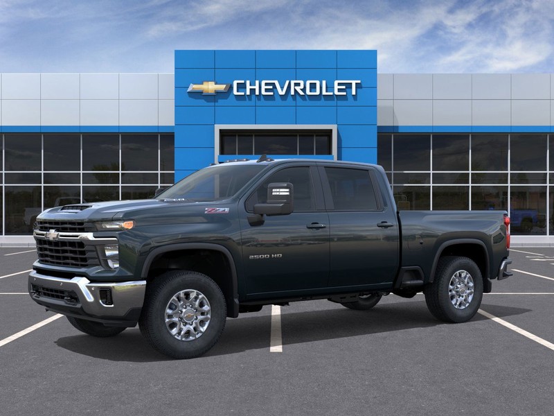 Chevrolet Silverado 2500HD Vehicle Full-screen Gallery Image 2