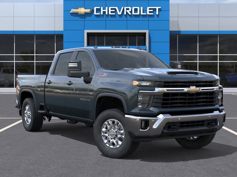 Chevrolet Silverado 2500HD Vehicle Full-screen Gallery Image 7