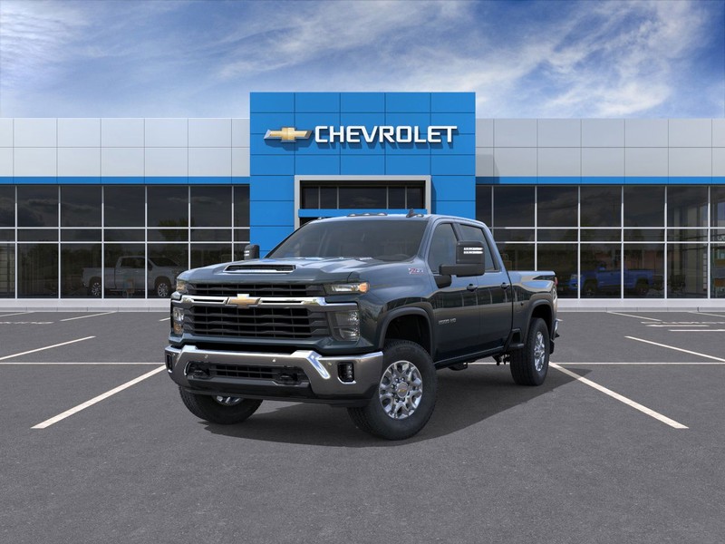 Chevrolet Silverado 2500HD Vehicle Full-screen Gallery Image 8
