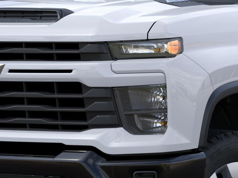 Chevrolet Silverado 2500HD Vehicle Full-screen Gallery Image 10
