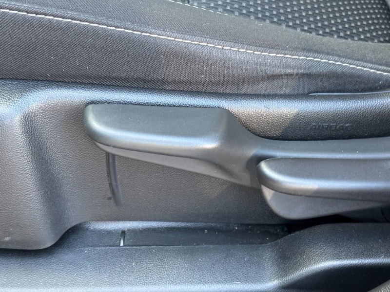 GMC Acadia Vehicle Full-screen Gallery Image 25