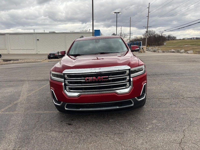 GMC Acadia Vehicle Full-screen Gallery Image 8
