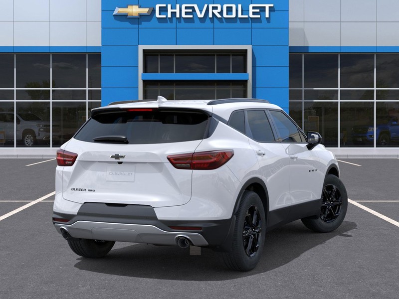 Chevrolet Blazer Vehicle Full-screen Gallery Image 4