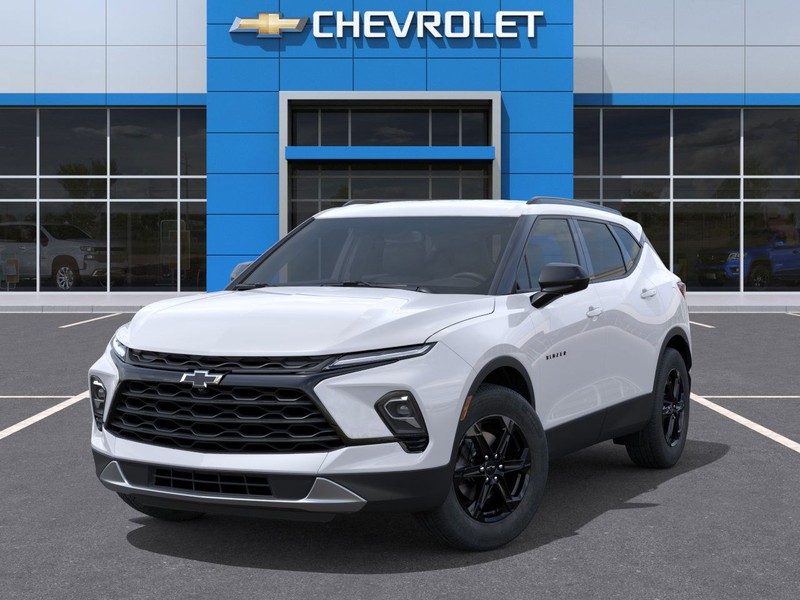 Chevrolet Blazer Vehicle Full-screen Gallery Image 6