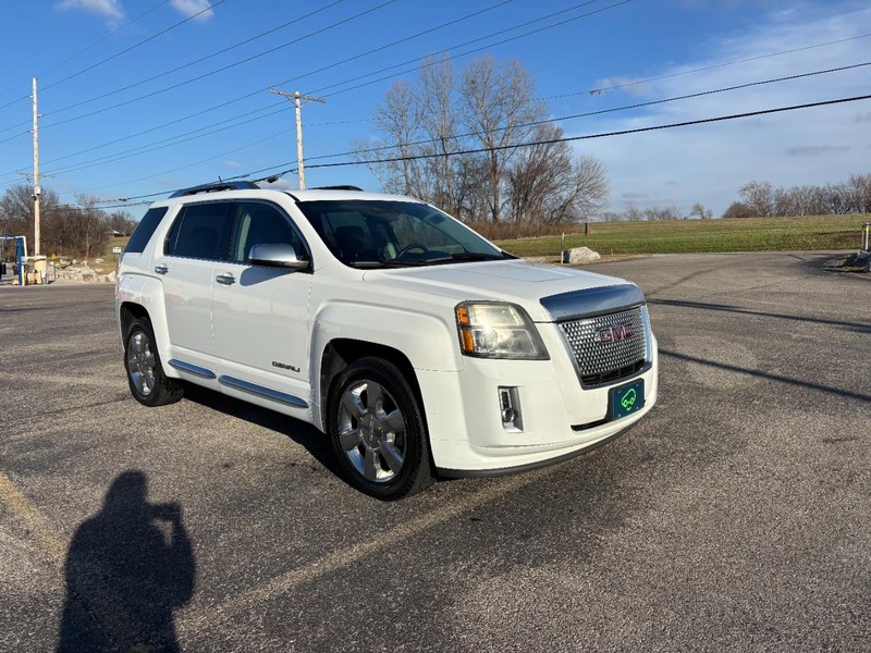 GMC Terrain Vehicle Full-screen Gallery Image 7