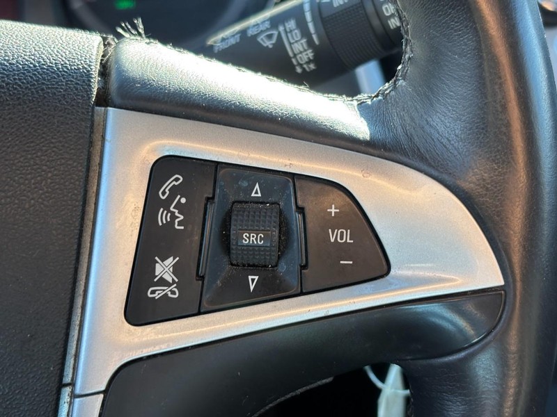 GMC Terrain Vehicle Full-screen Gallery Image 18