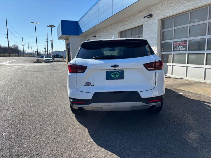 Chevrolet Blazer Vehicle Full-screen Gallery Image 04