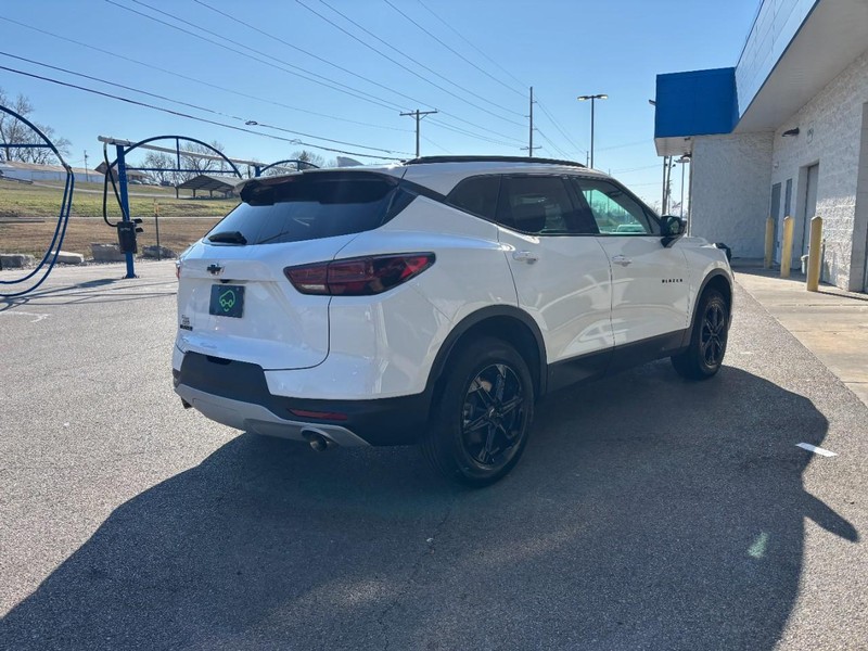 Chevrolet Blazer Vehicle Full-screen Gallery Image 05