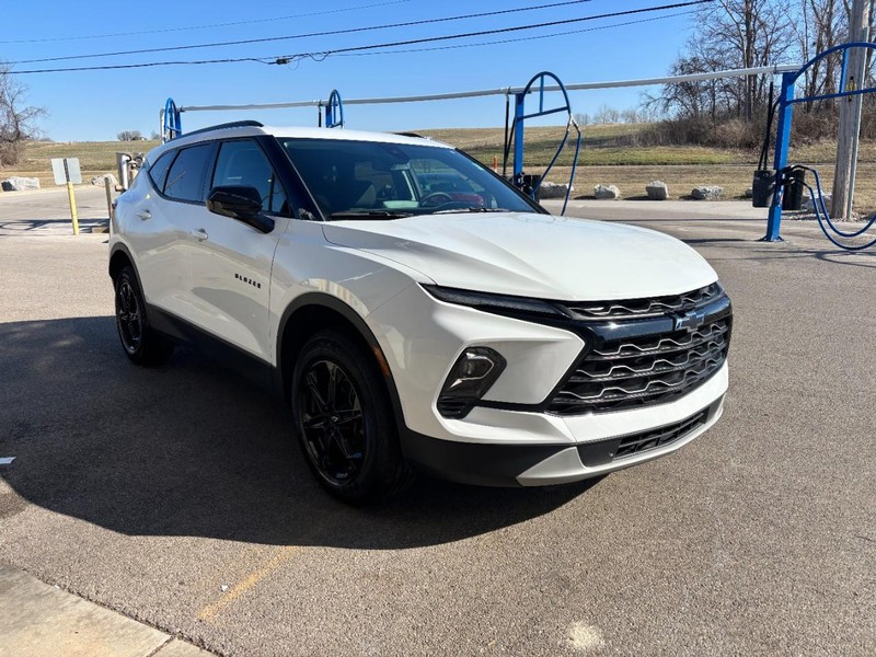Chevrolet Blazer Vehicle Full-screen Gallery Image 07
