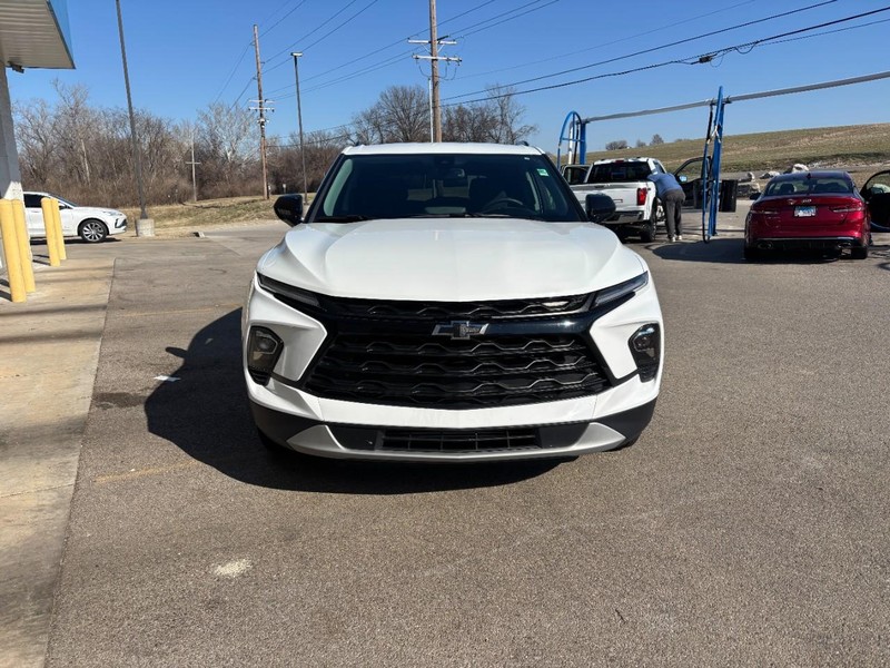 Chevrolet Blazer Vehicle Full-screen Gallery Image 08