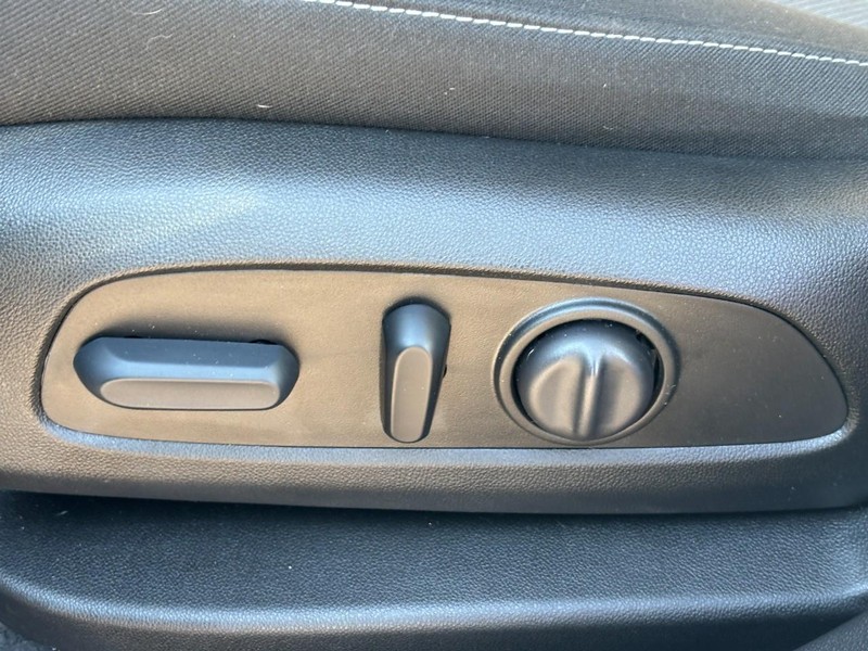 Chevrolet Blazer Vehicle Full-screen Gallery Image 15