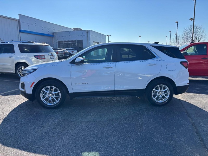 Chevrolet Equinox Vehicle Full-screen Gallery Image 2
