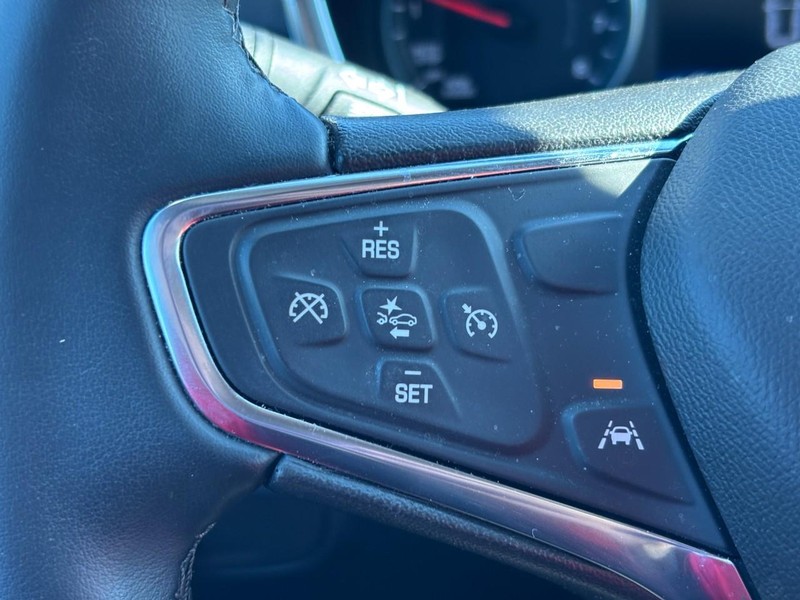 Chevrolet Equinox Vehicle Full-screen Gallery Image 18