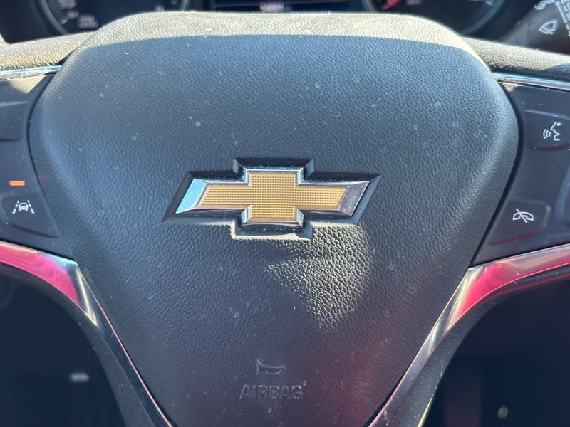 Chevrolet Equinox Vehicle Full-screen Gallery Image 19