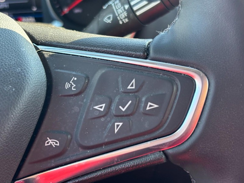 Chevrolet Equinox Vehicle Full-screen Gallery Image 20