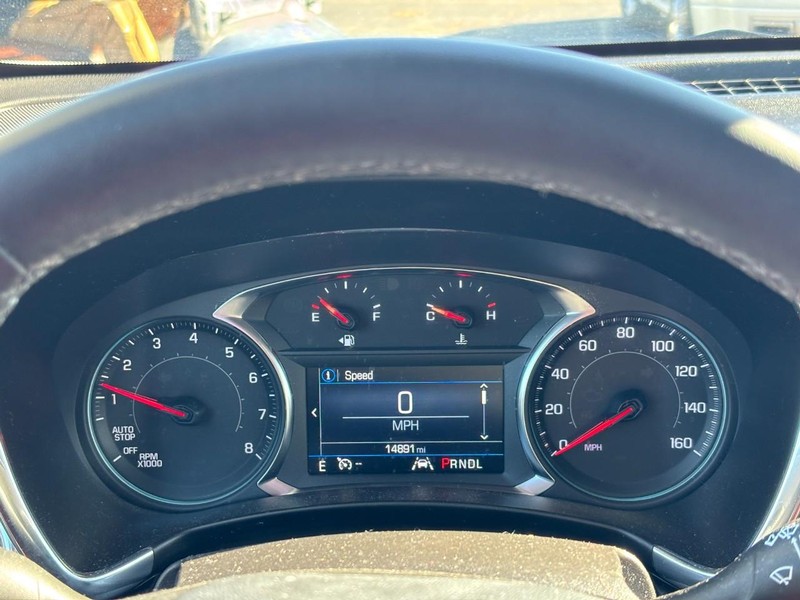 Chevrolet Equinox Vehicle Full-screen Gallery Image 21