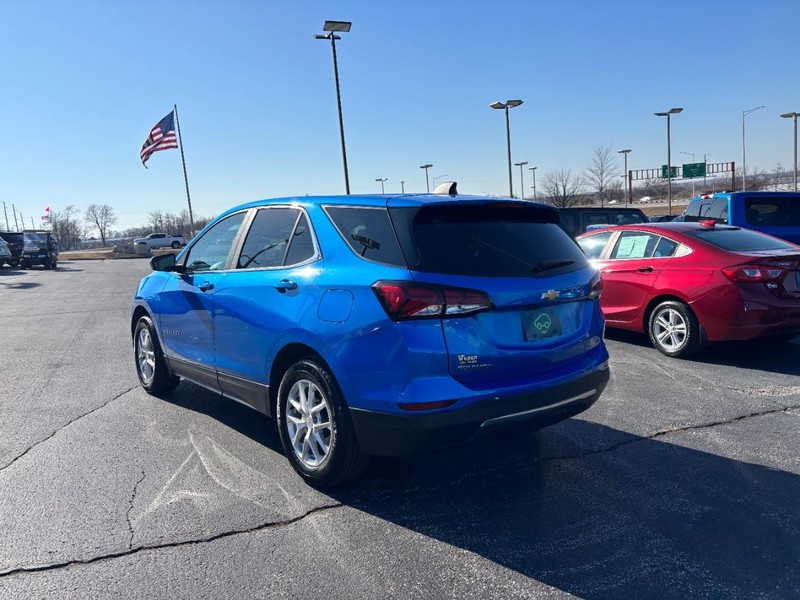 Chevrolet Equinox Vehicle Full-screen Gallery Image 3