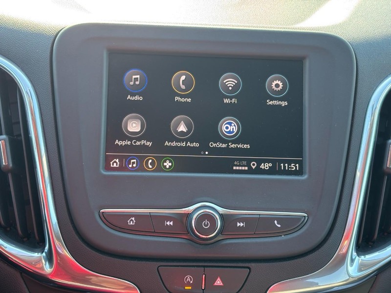 Chevrolet Equinox Vehicle Full-screen Gallery Image 22