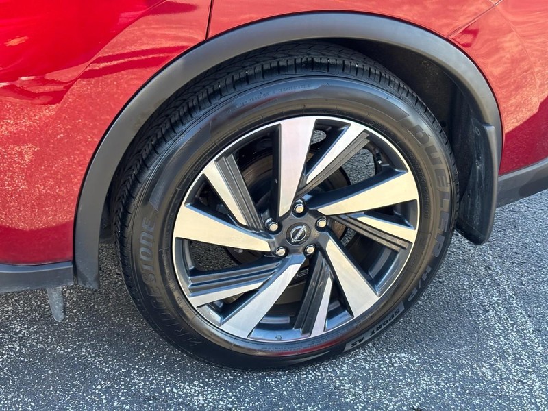 Nissan Murano Vehicle Full-screen Gallery Image 9