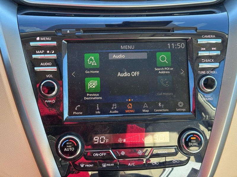 Nissan Murano Vehicle Full-screen Gallery Image 23