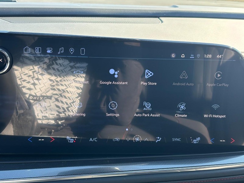 Chevrolet Tahoe Vehicle Full-screen Gallery Image 19