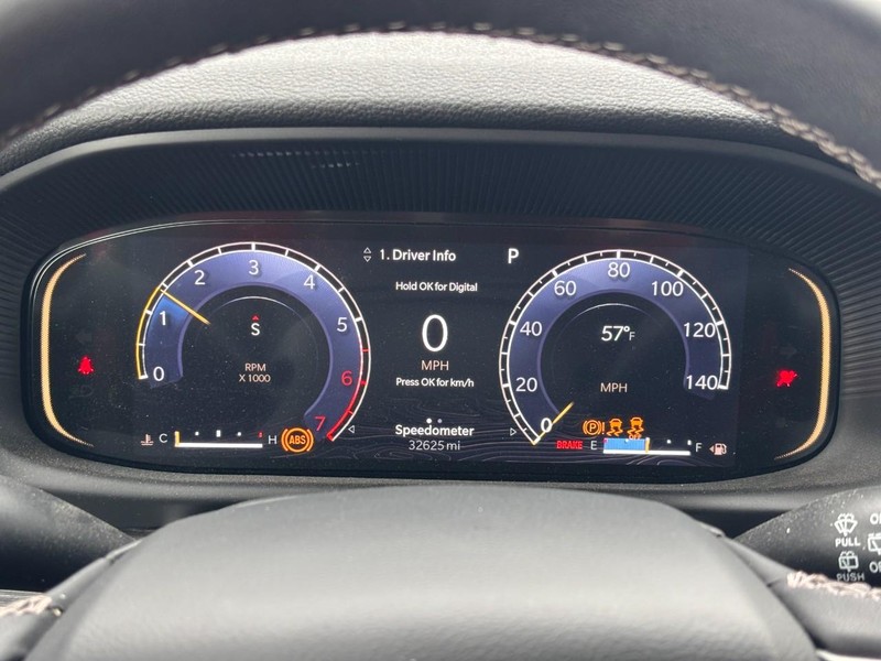 Jeep Wagoneer Vehicle Full-screen Gallery Image 23