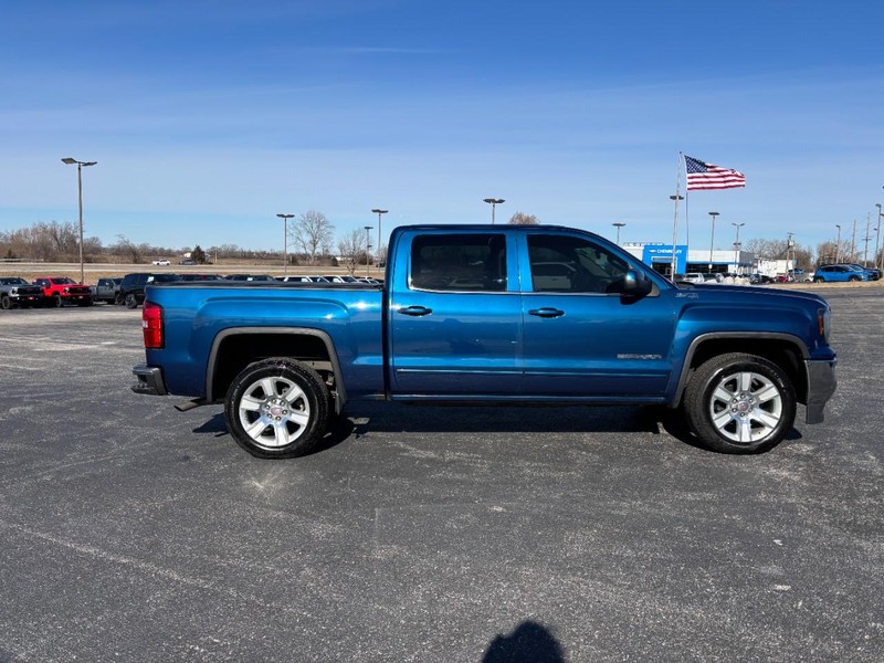 GMC Sierra 1500 Vehicle Full-screen Gallery Image 6