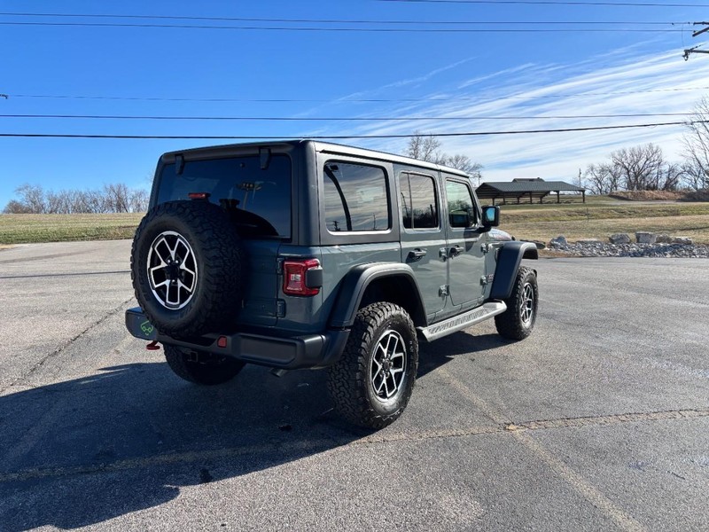 Jeep Wrangler Vehicle Full-screen Gallery Image 5