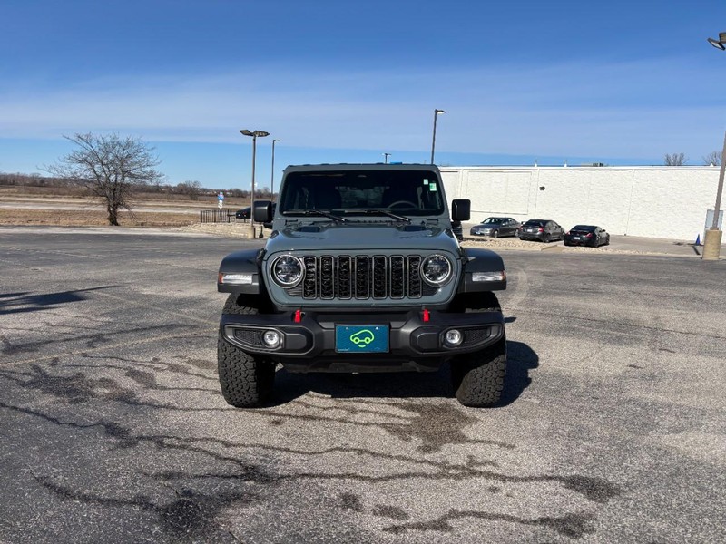 Jeep Wrangler Vehicle Full-screen Gallery Image 8