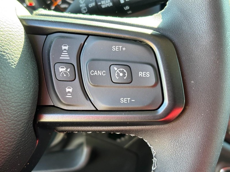 Jeep Wrangler Vehicle Full-screen Gallery Image 20